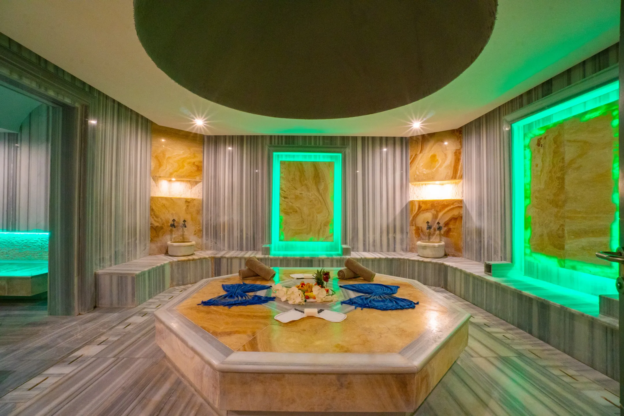 KARYA FAMİLY RESORT