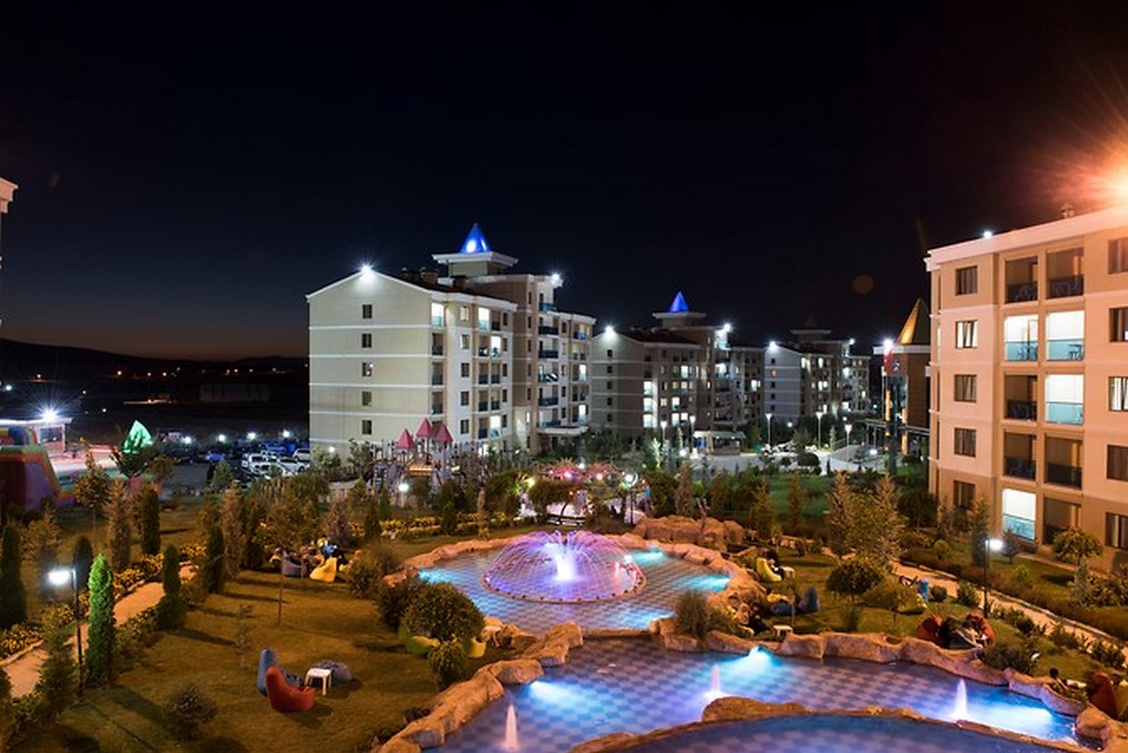 GRAND ÖZGÜL TERMAL TATİL KÖYÜ