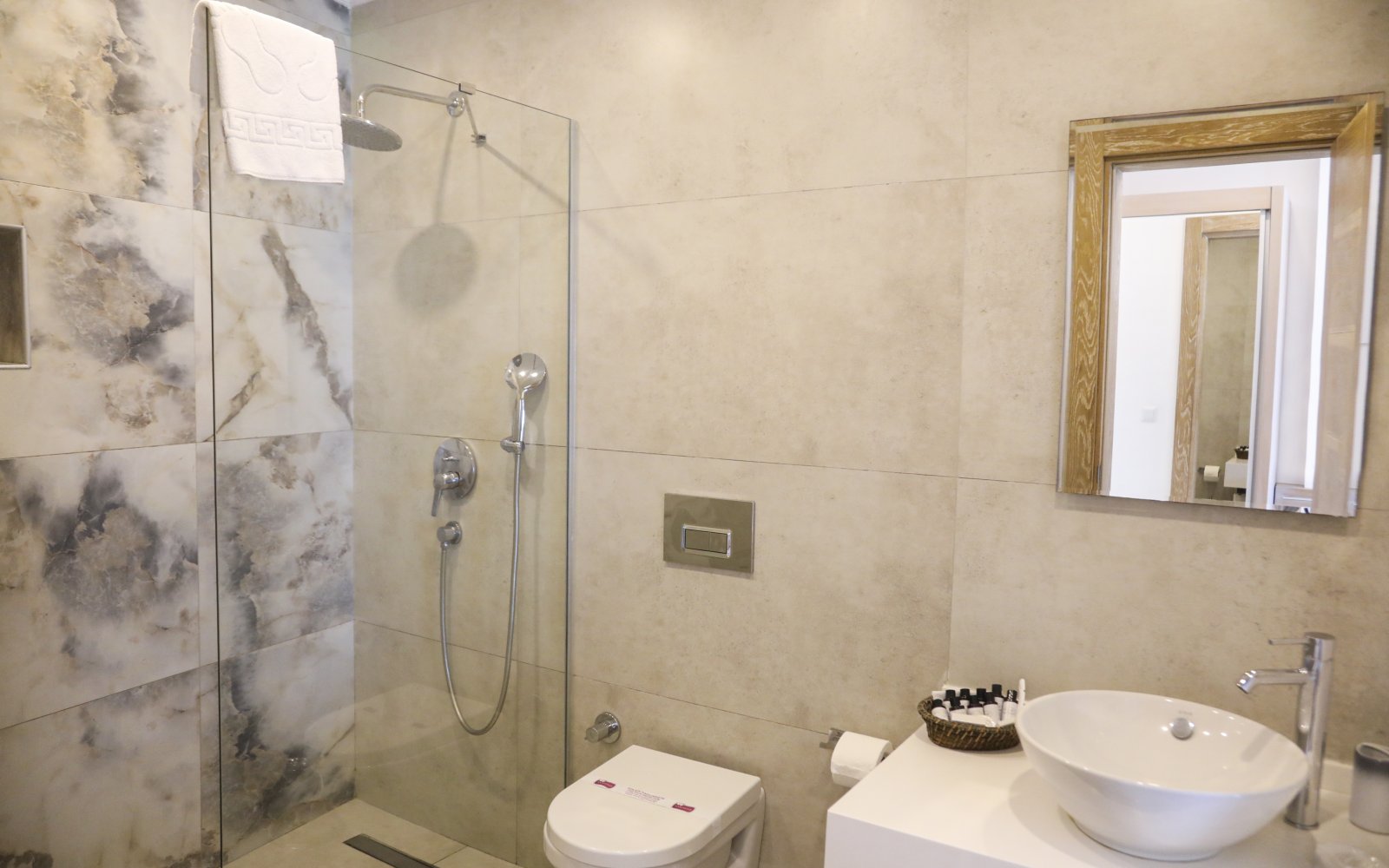 ZEST EXCLUSİVE HOTEL & SPA