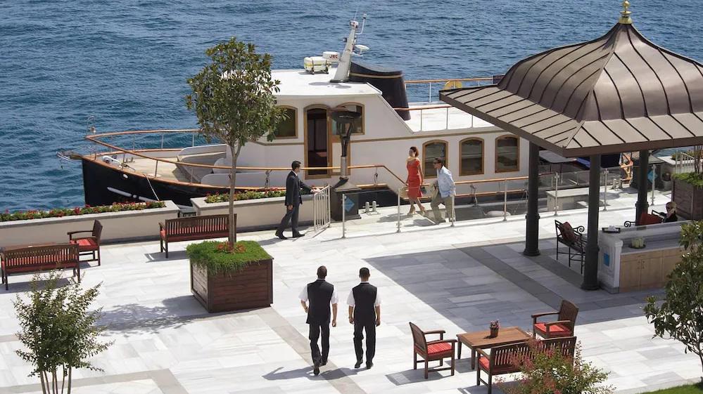 FOUR SEASONS İSTANBUL