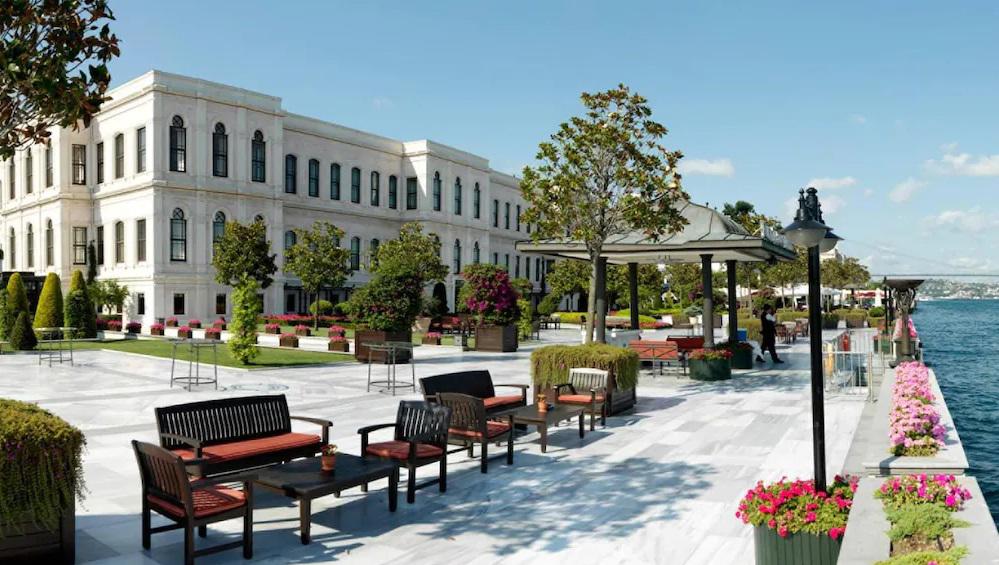 FOUR SEASONS İSTANBUL