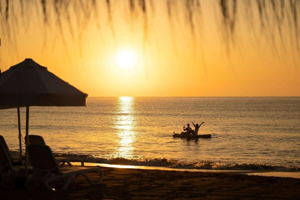 CONCORDE LUXURY HOTEL