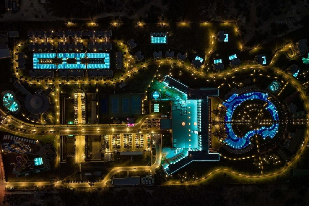 CONCORDE LUXURY HOTEL